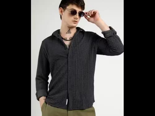 Men Regular Fit Shirt with Cuban Collar