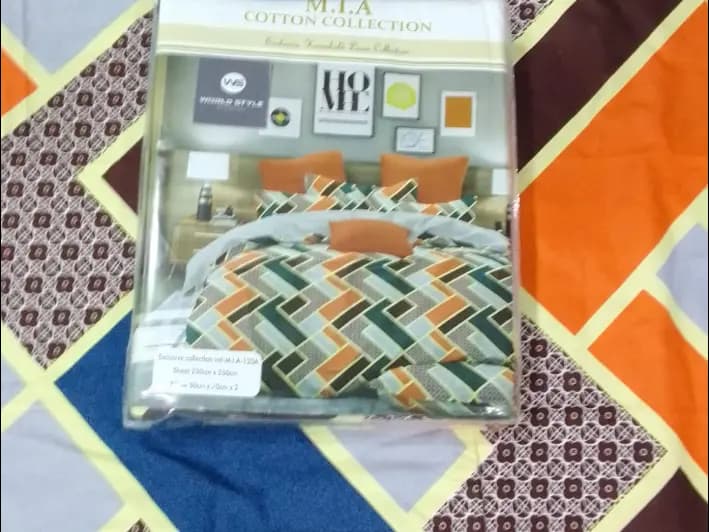 Mia Cotton King Size Bedsheet With 2 Pillow Covers (90 x 100) / MIA 120 (3)