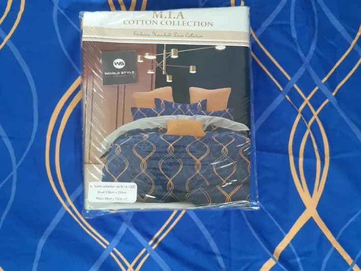 Mia Cotton King Size Bedsheet With 2 Pillow Covers (90 x 100) / MIA 120 (2)