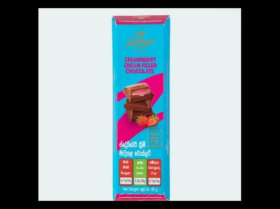 Zellers Strawberry Cream Filled Chocolate 45g