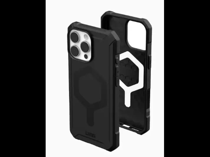 UAG Essential Armor with MagSafe