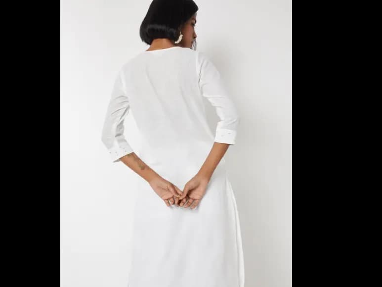 Geometric Embroidered Notch Neck Thread Work Cotton Straight Kurta (3)