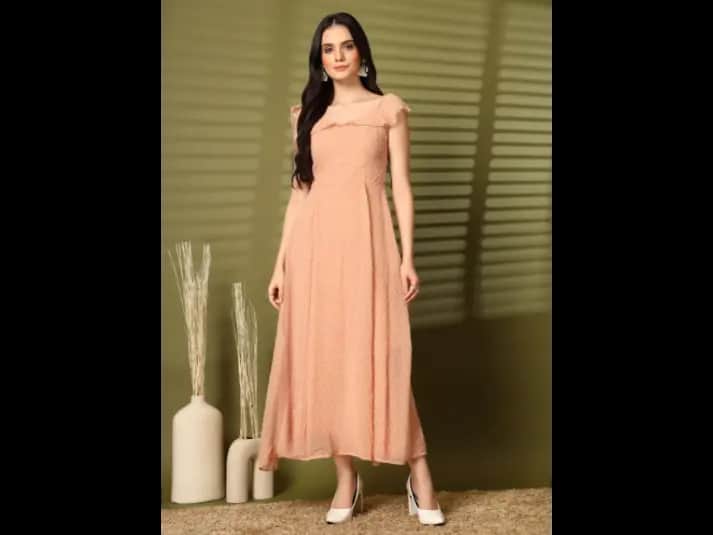 Georgette Round Neck Flutter Sleeves Fit & Flare Maxi Dress