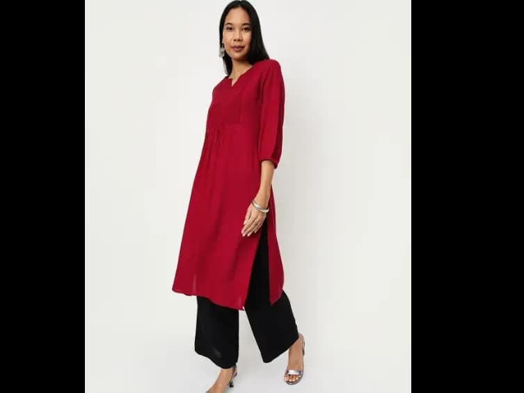 Women Red Solid Keyhole Neck Kurta (2)