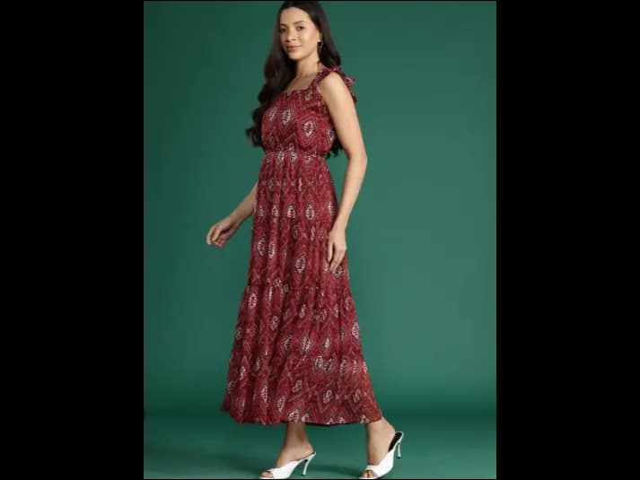 Print Flutter Sleeves Georgette Fit & Flare Maxi Dress (3)
