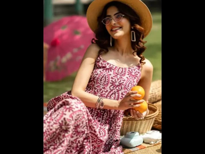 Women Print Fit & Flare Midi Dress (5)