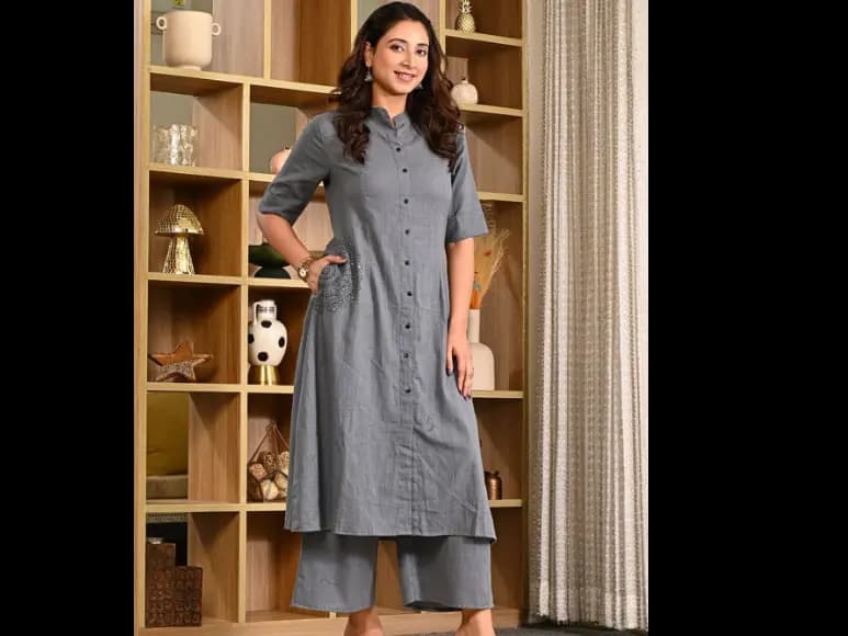Ethnic Motifs Pure Cotton A Line Kurta With Palazzos (2)