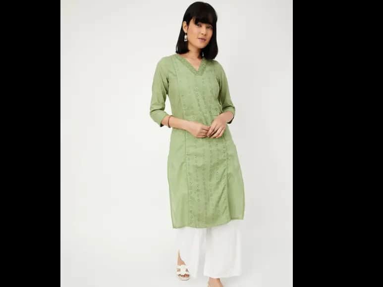 Geometric Embroidered V-Neck Regular Cotton Straight Kurta